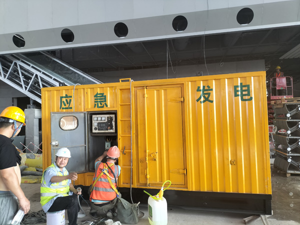 思南怎样判断空气滤清器是否需要更换？